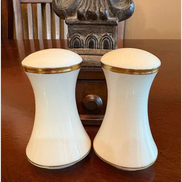 LENOX -  Eternal Collection Vintage (60s) Porcelain Salt & Pepper Shakers/3.75" - Picture 1 of 16